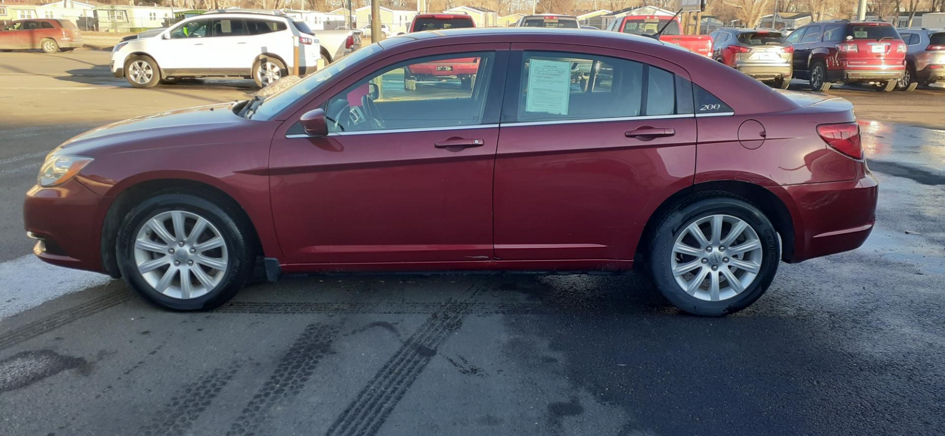 2013 Chrysler 200 (1C3CCBBB1DN) , located at 2015 Cambell Street, Rapid City, SD, 57701, (605) 342-8326, 44.066433, -103.191772 - CARFAX AVAILABLE - Photo#6